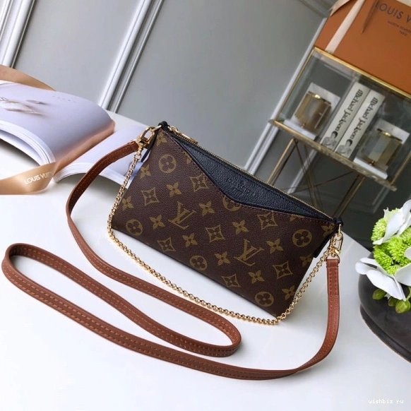 WIS CHANELUTCH Vuitton Louis PALLAS 0729